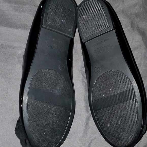 Flats - Picture 3 of 5